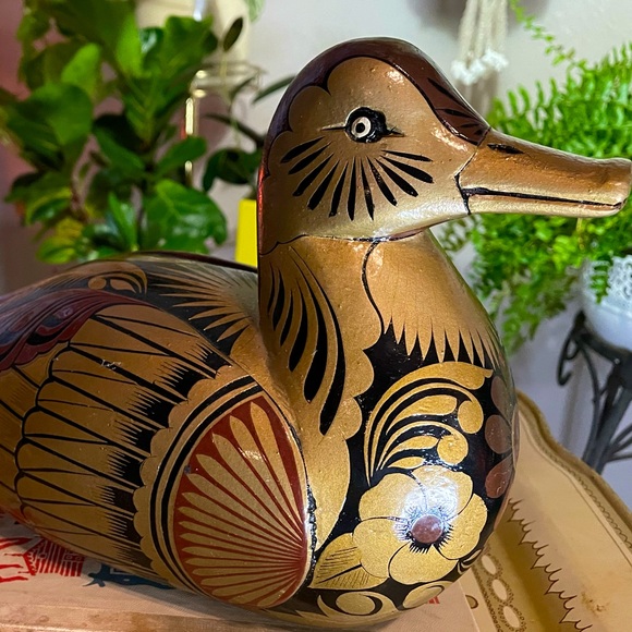 Vintage Hand Painted Wooden Duck Decor 🦆 - Picture 5 of 6